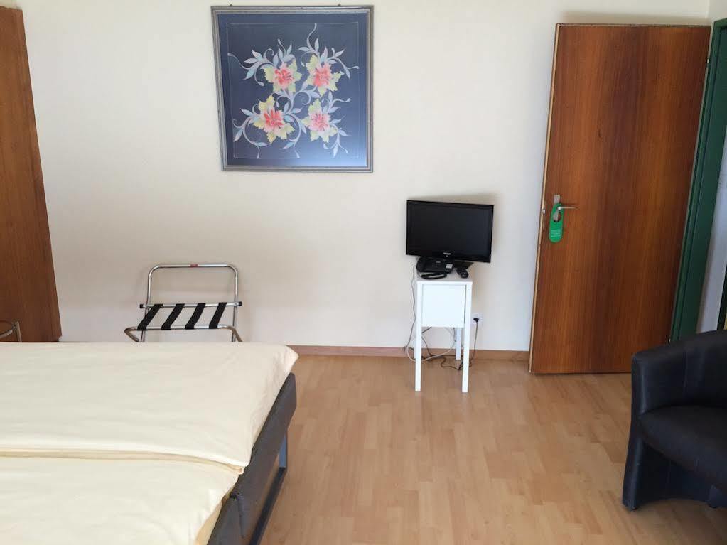 Metropol Hotel Biel Luaran gambar