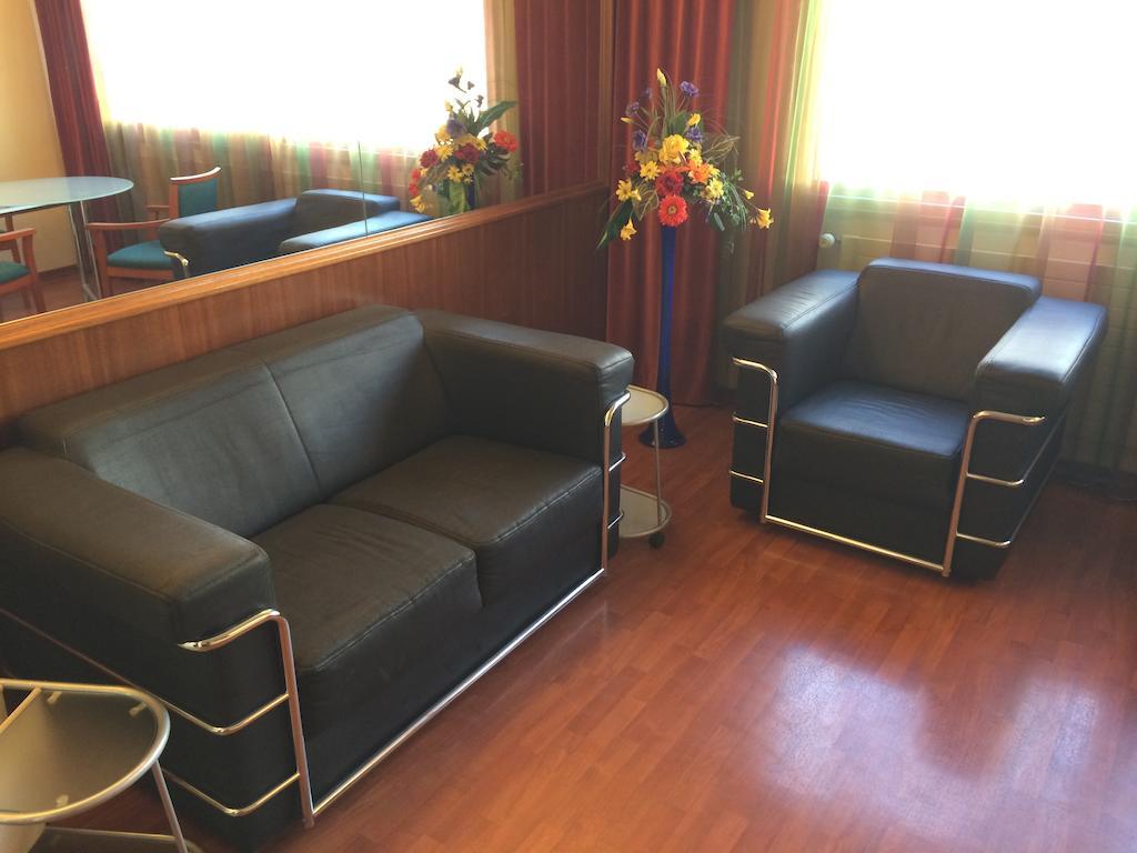 Metropol Hotel Biel Luaran gambar